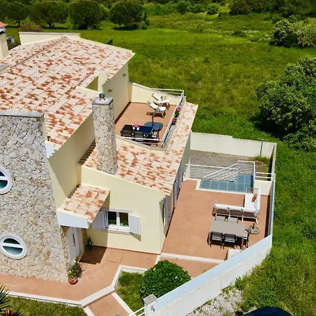 Villa Coastal Breeze In *