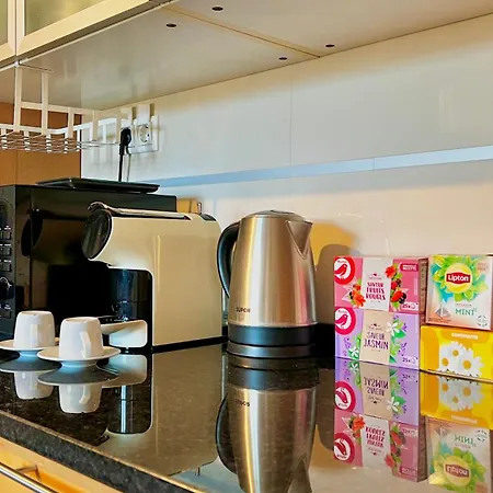 Coastal Breeze In Villa Sesimbra