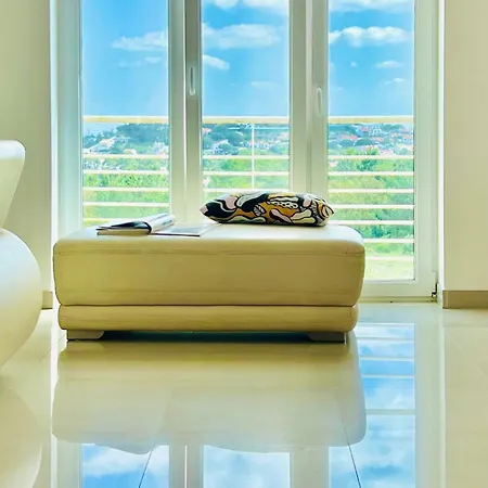 Coastal Breeze In וילה *